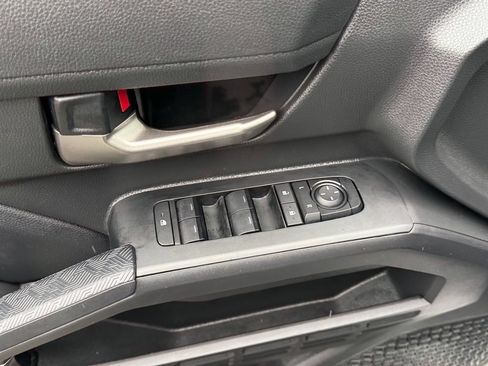 Used 2025 Toyota Tacoma TRD Sport AWD/4WD image 11