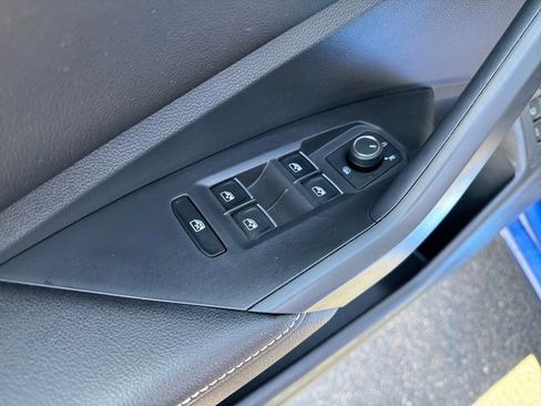 Certified 2023 Volkswagen Jetta SE w/ Panoramic Sunroof Package FWD image 13