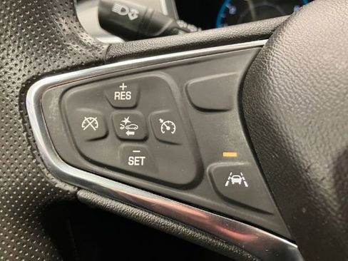 Used 2020 Chevrolet Equinox LS image 21