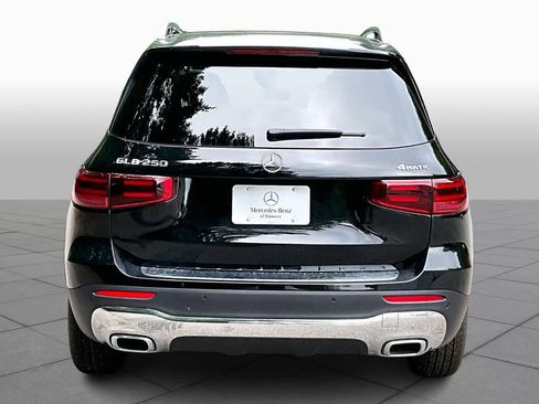 New 2026 Mercedes-Benz GLB 250 4MATIC image 5