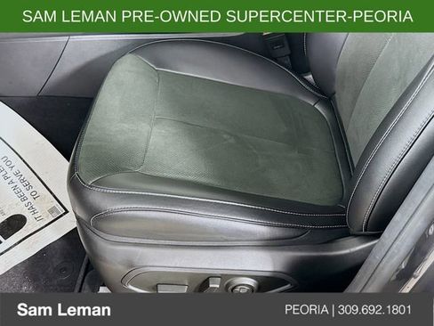 Used 2025 Jeep Grand Cherokee Altitude image 18