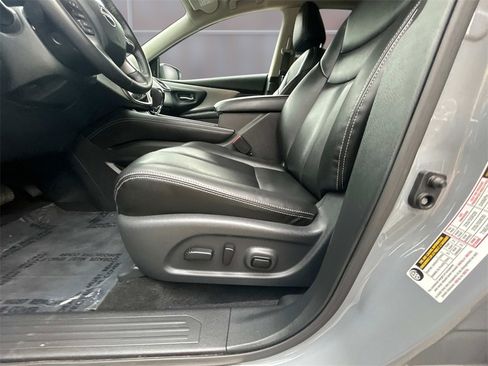 Used 2024 Nissan Murano SV w/ SV Midnight Edition Package image 17