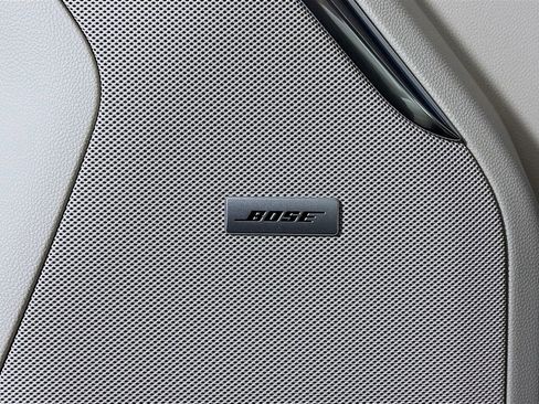 New 2026 GMC Yukon XL Denali w/ Denali Reserve Package image 18