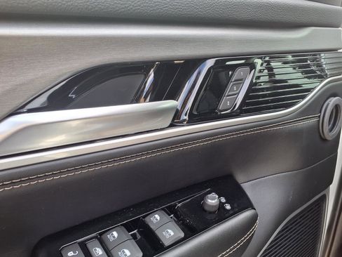 New 2026 Jeep Grand Wagoneer L 4WD image 11