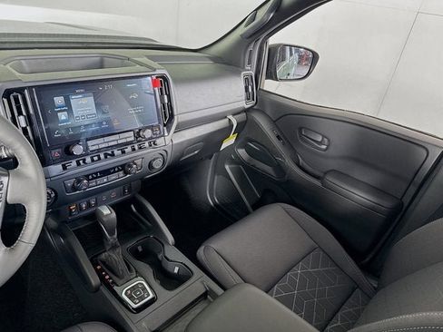 New 2026 Nissan Frontier SV w/ All-Weather Content Package AWD/4WD image 20