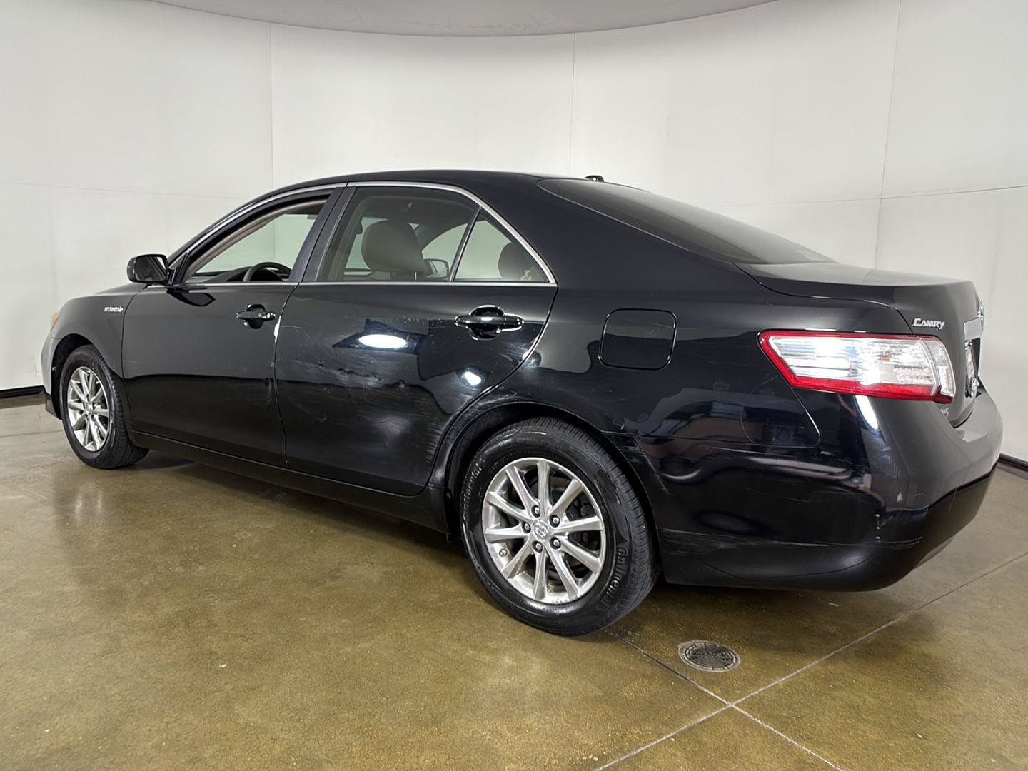 Used 2010 Toyota Camry Hybrid w/ Upgrade Pkg FWD image 21