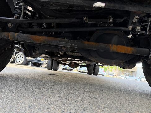 Used 2016 RAM 3500 Tradesman w/ Chrome Appearance Group image 27