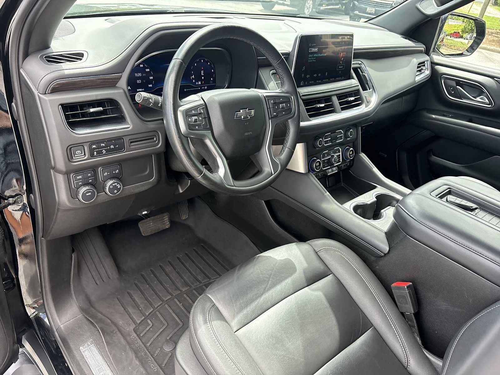 Used 2024 Chevrolet Suburban Z71 AWD/4WD image 10