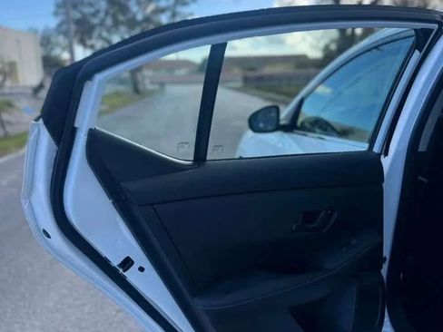 Used 2025 Nissan Sentra SV image 16