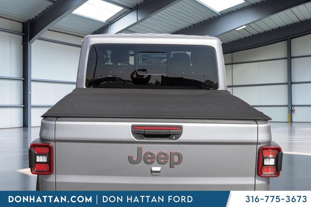 Used 2020 Jeep Gladiator Rubicon w/ Dual Top Group AWD/4WD image 23