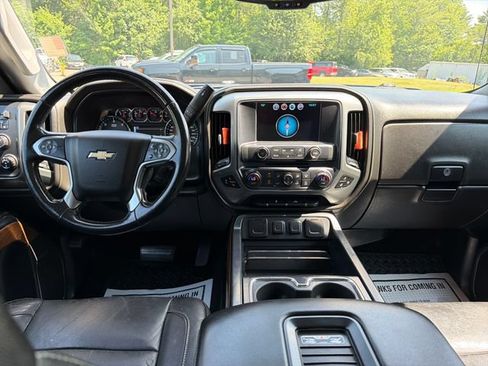 Used 2017 Chevrolet Silverado 2500 LTZ AWD/4WD image 14