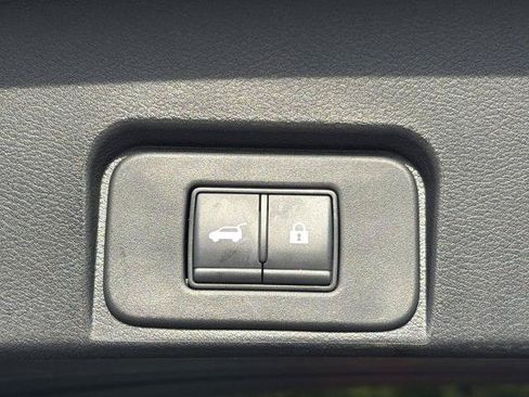 Certified 2026 Nissan Rogue SL AWD/4WD image 27