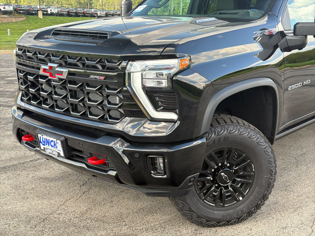 New 2026 Chevrolet Silverado 2500 ZR2 AWD/4WD image 8