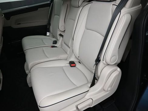 Certified 2025 Honda Odyssey Touring image 21