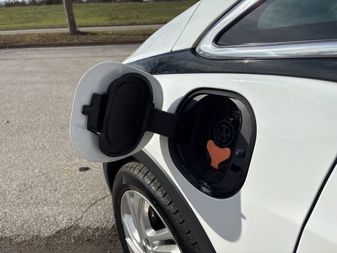 Used 2023 Chevrolet Bolt LT w/ Driver Confidence Package image 5