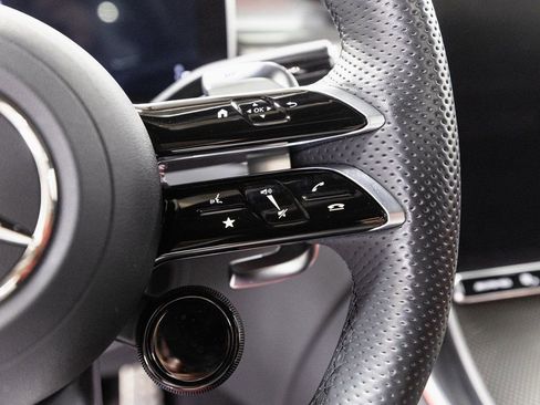 Used 2024 Mercedes-Benz GLC 43 AMG GLC 43 AMG image 13