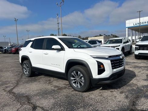New 2026 Chevrolet Equinox LT image 1