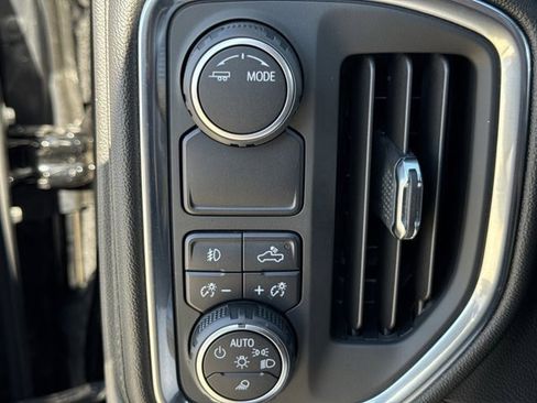 Used 2022 Chevrolet Silverado 1500 LTZ image 23