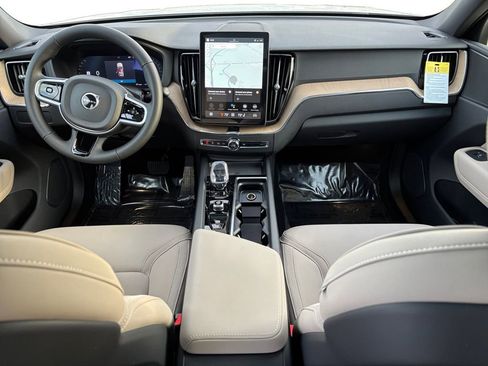 New 2026 Volvo XC60 B5 Plus w/ Protection Package Premier image 7
