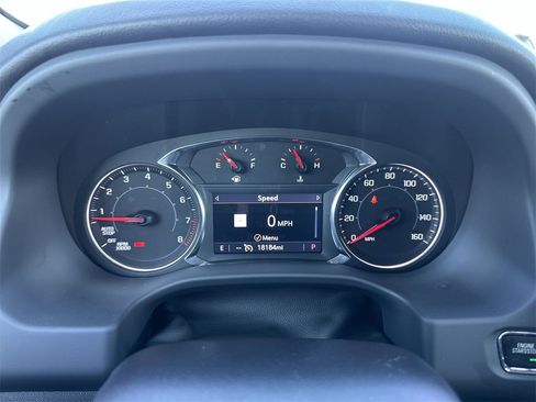 Used 2023 GMC Acadia SLT w/ Preferred Package image 15