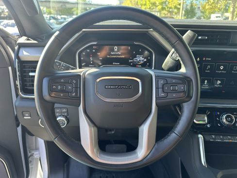 Used 2024 GMC Sierra 3500 Denali w/ Denali Reserve Package AWD/4WD image 15