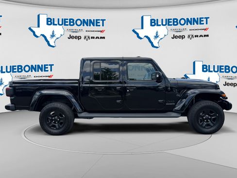 Used 2023 Jeep Gladiator Overland AWD/4WD image 4