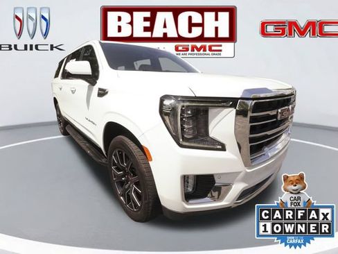 Used 2024 GMC Yukon XL SLT w/ SLT Premium Package AWD/4WD image 1