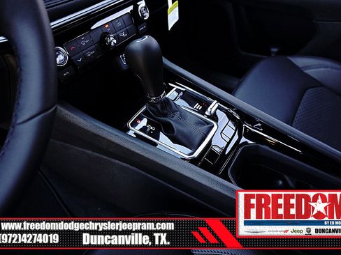 New 2026 Jeep Compass Latitude image 34