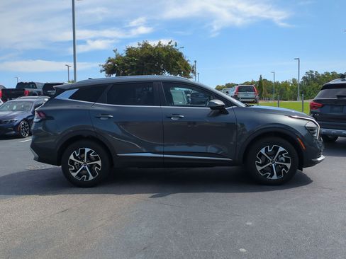 Used 2024 Kia Sportage EX AWD/4WD image 10