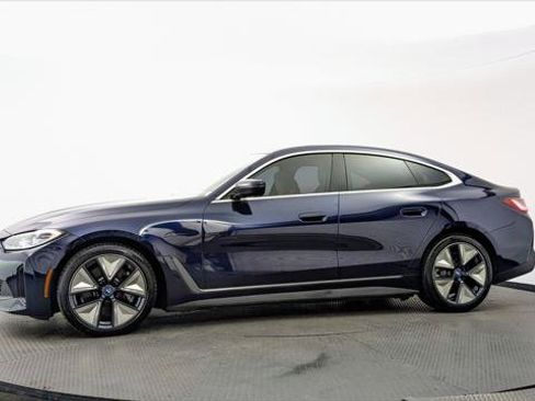 Used 2023 BMW i4 eDrive40 RWD image 3