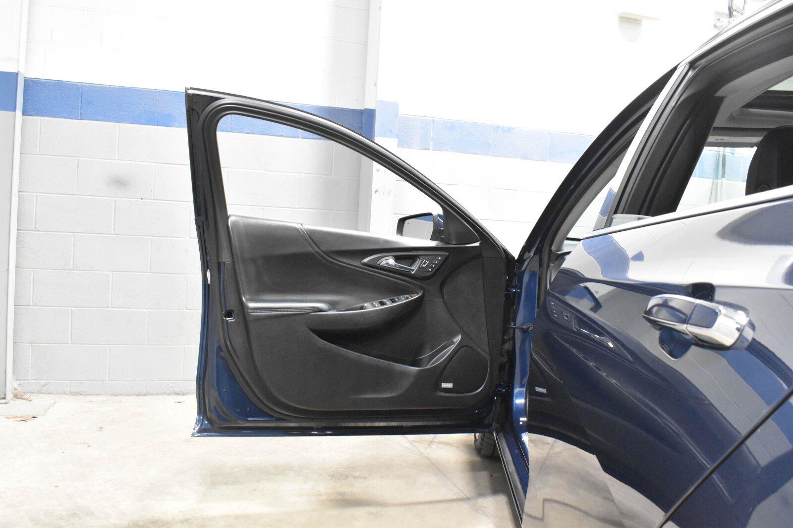 Used 2022 Chevrolet Malibu Premier FWD image 10