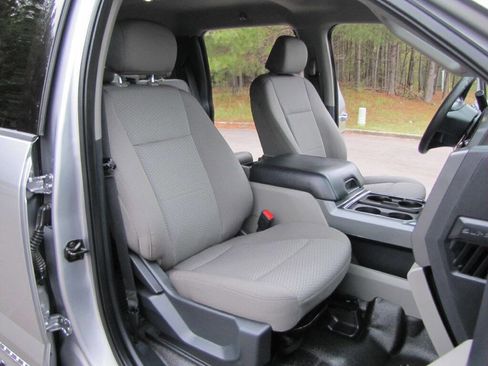 Used 2022 Ford F350 XLT w/ XLT Premium Package image 22