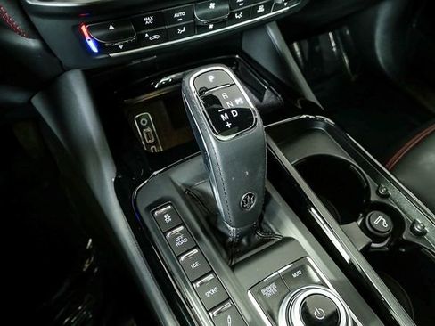 Certified 2022 Maserati Levante GT image 17