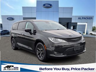 Used 2019 Chrysler Pacifica Touring Plus w/ Advanced Safetytec Group video 1