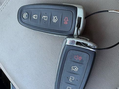 Used 2015 Lincoln MKX FWD image 46