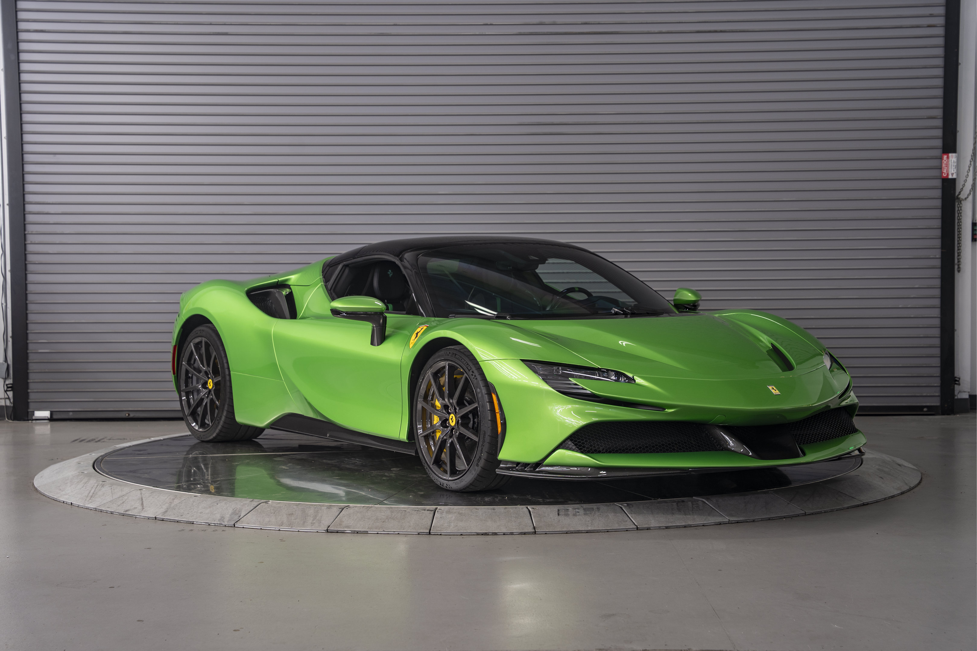 Used 2025 Ferrari SF90 Spider AWD/4WD image 9
