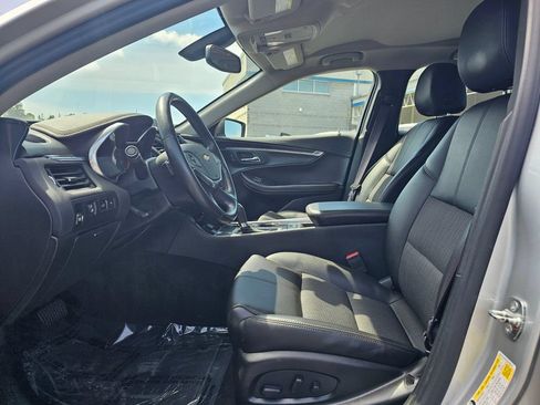 Used 2016 Chevrolet Impala LT w/ Convenience Package FWD image 21