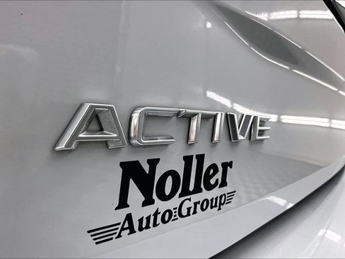 Certified 2025 Ford Expedition Active AWD/4WD image 8