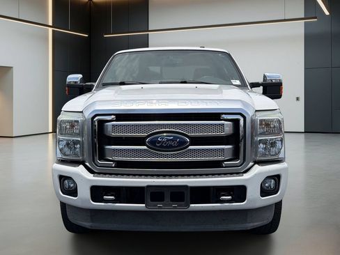 Used 2014 Ford F250 Platinum w/ FX4 Off-Road Package AWD/4WD image 9