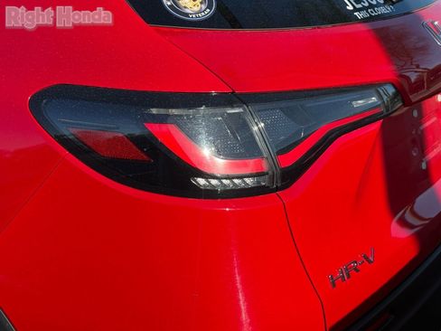 Certified 2025 Honda HR-V Sport image 7