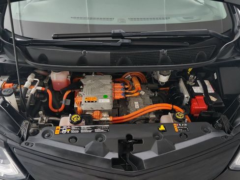 Used 2020 Chevrolet Bolt LT FWD image 30