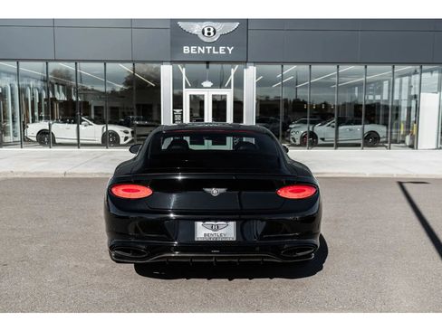 Used 2020 Bentley Continental GT image 9
