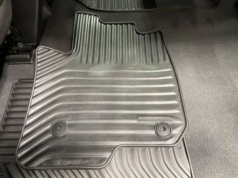 Used 2025 Chevrolet Silverado 1500 LT image 19