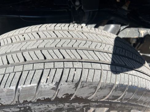 Used 2025 Toyota Tacoma SR5 image 39