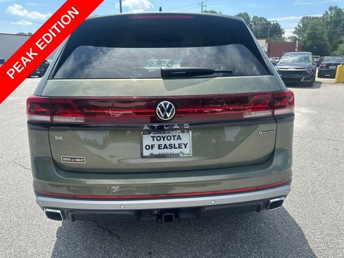 Used 2025 Volkswagen Atlas Peak Edition SE AWD/4WD image 7