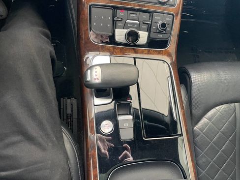 Used 2015 Audi A8 L 4.0T image 32