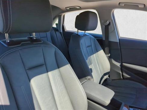 Used 2022 Audi A4 2.0T Premium Plus w/ Premium Plus Package image 27