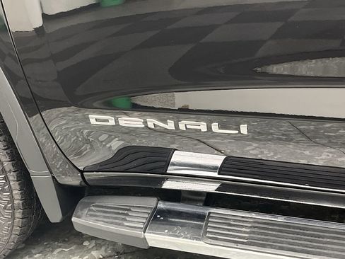Certified 2021 GMC Sierra 1500 Denali image 38
