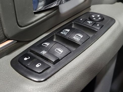 Used 2018 RAM 1500 Big Horn image 27