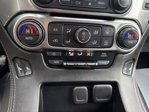 Used 2018 Chevrolet Tahoe LT image 17